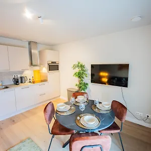 exquisite-3-bedroom-apartment.ihotelsrotterdam.com/